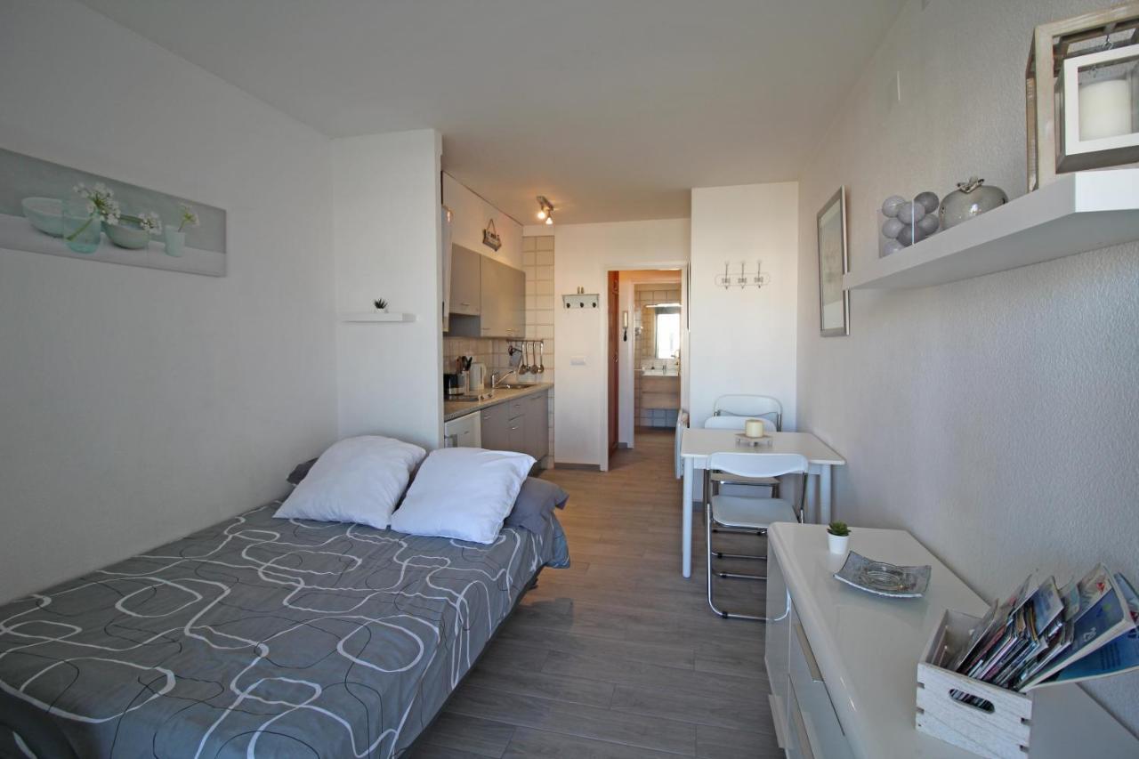 Basic Comfort Studio Pattaya 0156 Empuriabrava Exteriör bild