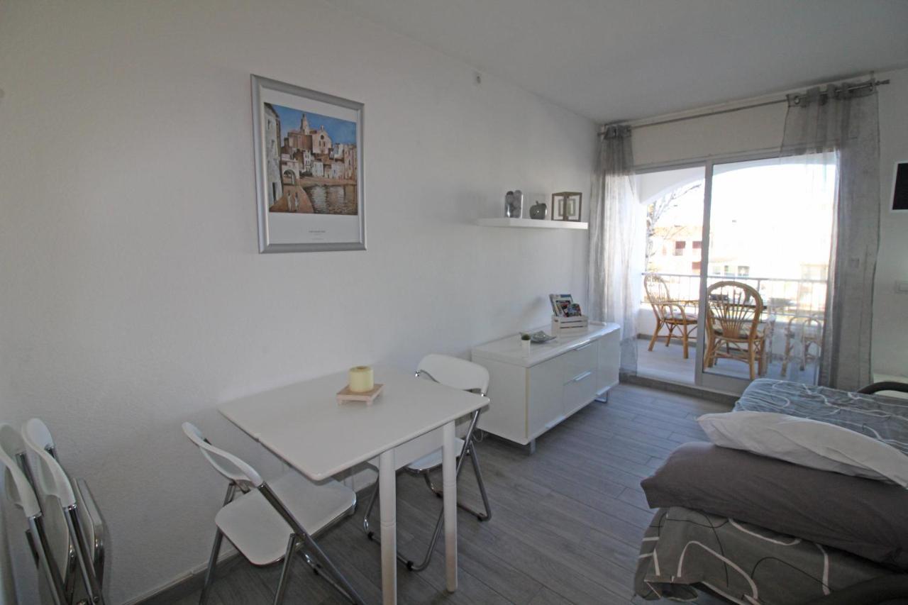 Basic Comfort Studio Pattaya 0156 Empuriabrava Exteriör bild