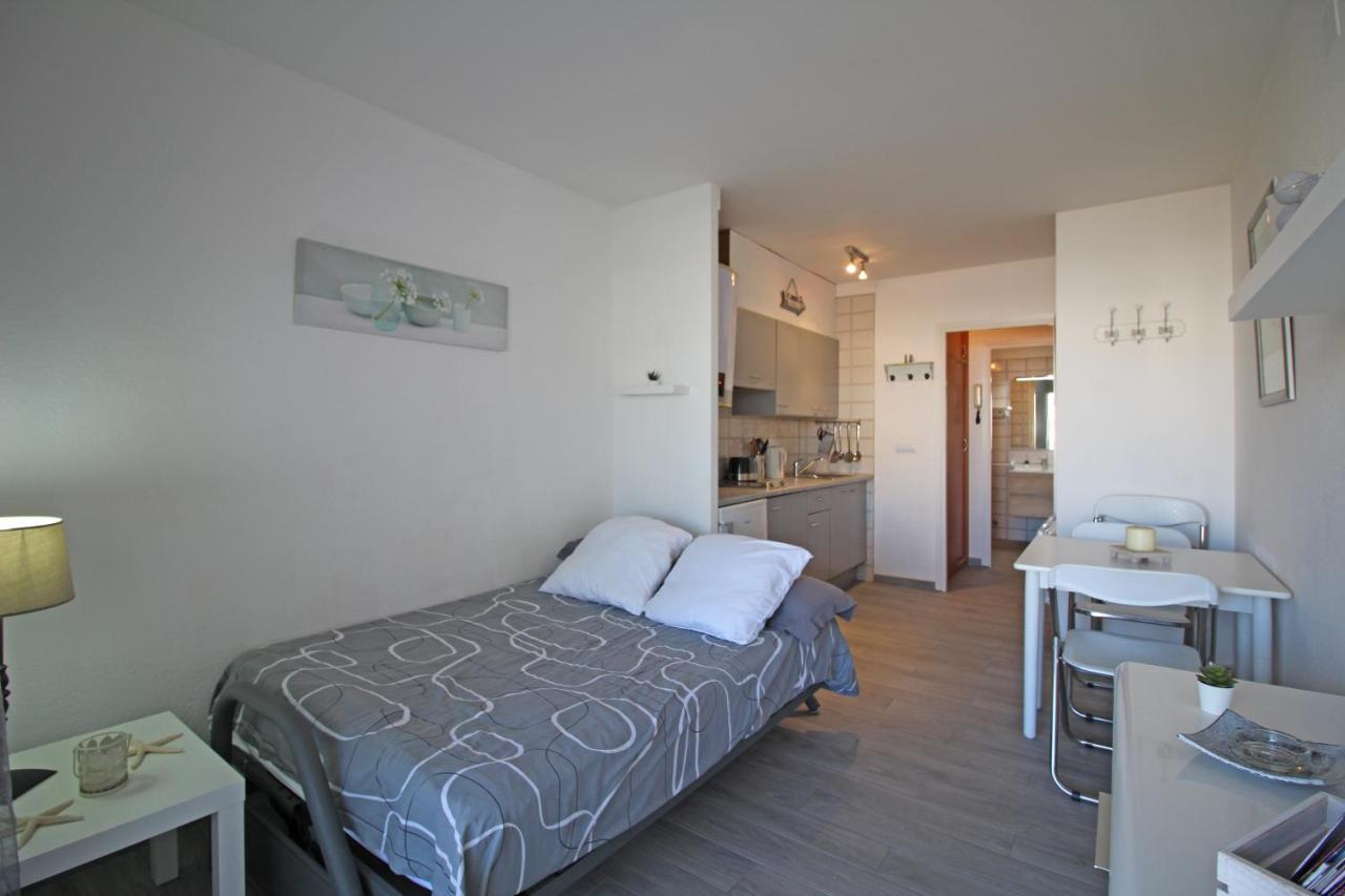 Basic Comfort Studio Pattaya 0156 Empuriabrava Exteriör bild